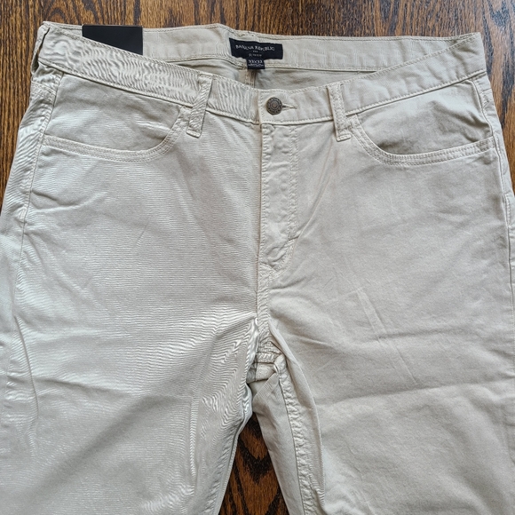 Banana Republic - Chino Beige - Slim - Picture 4 of 6